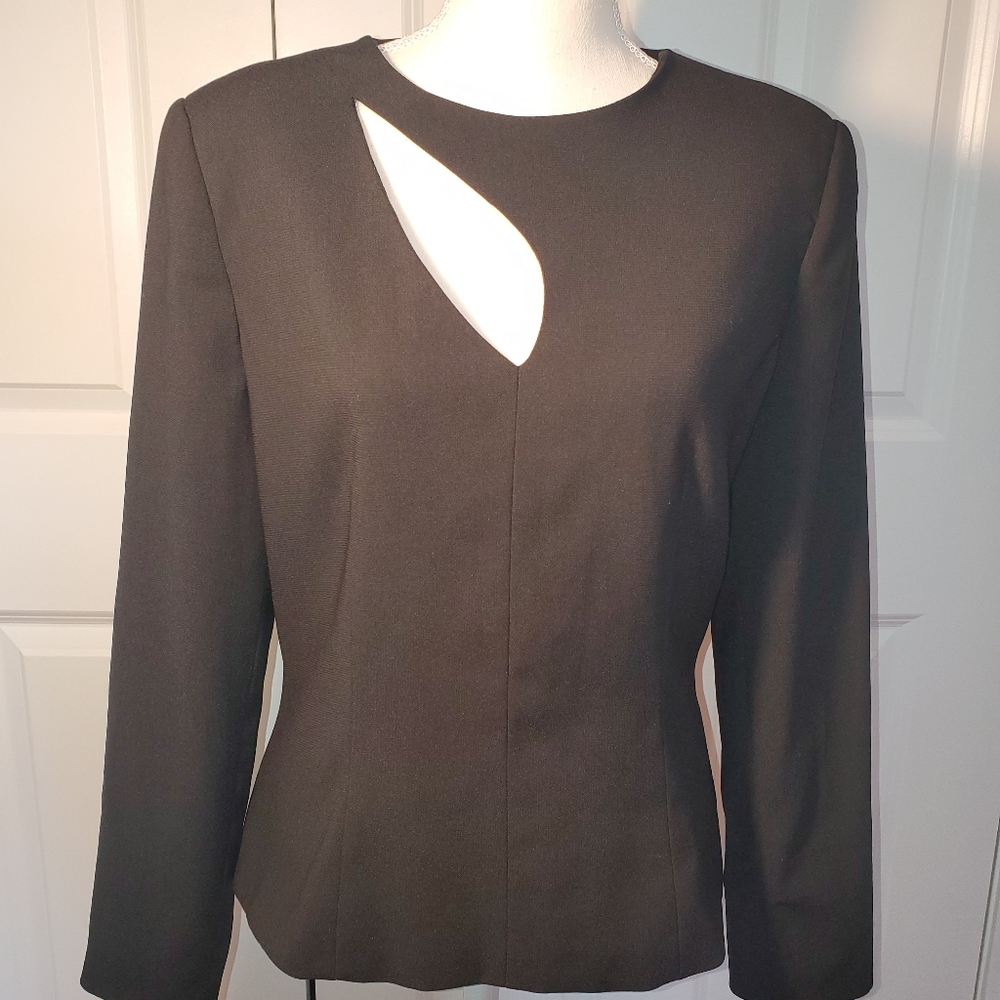 Hugo Buscati Collection Women Sz 10 Black Long sleeve Blouse with Cut-out Detail